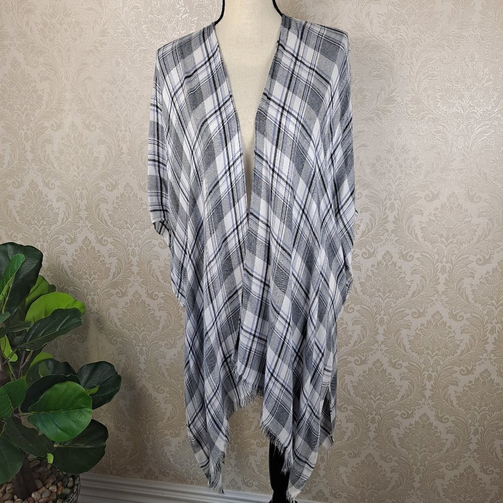 Loft Outlet Gray, White, Blue Plaid Open Front Kimono Duster Fringe One Size